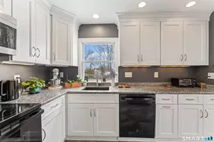 1244 Long Hill Rd, Cheshire, CT 06410 - Photo 13