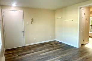 73 Cedar St, Norwich, CT 06360 - Photo 5