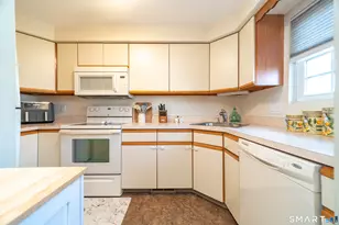 1367 Hanover Ave, Meriden, CT 06451 - Photo 3