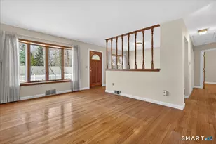 47 Barrett St, Hamden, CT 06517 - Photo 5