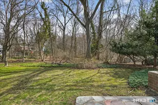 47 Barrett St, Hamden, CT 06517 - Photo 33