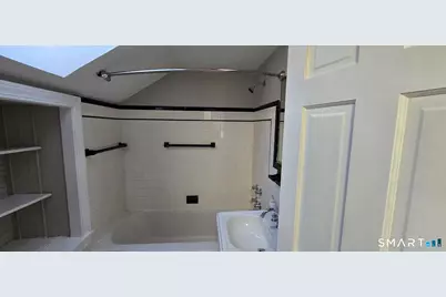 86 Vibberts Avenue, New Britain, CT 06051 - Photo 23