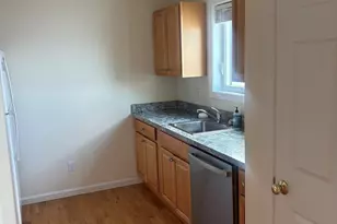 90 Townsend Ave, New Haven, CT 06512 - Photo 3