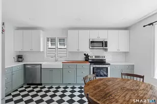 25 Walnut St, Naugatuck, CT 06770 - Photo 19