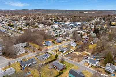 215 Wesley Street, Waterbury, CT 06708 - Photo 19