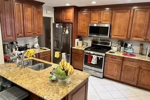 30 Jefferson Ave, Danbury, CT 06810 - Photo 3