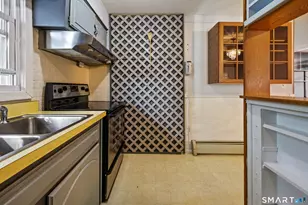 383 Lincoln Dr, Cheshire, CT 06410 - Photo 9