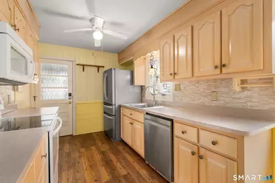 215 Monroe Street, East Hartford, CT 06118 - Photo 13