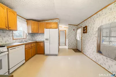 55 Mountainview Road, East Hampton, CT 06424 - Photo 13