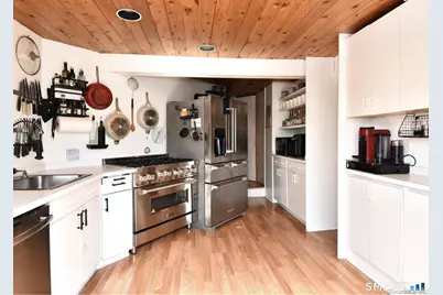 285 East Avenue, Norwalk, CT 06855 - Photo 7