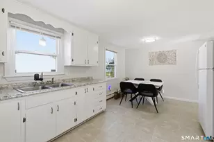 17 Pioneer Dr, Enfield, CT 06082 - Photo 5