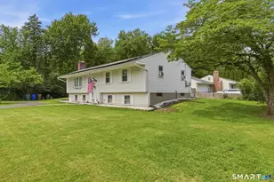 17 Pioneer Dr, Enfield, CT 06082 - Photo 1