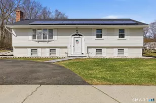 17 Pioneer Dr, Enfield, CT 06082 - Photo 3