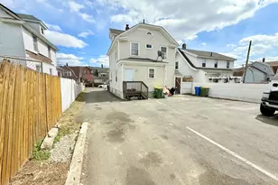 31 Beecher Ave, Waterbury, CT 06705 - Photo 17