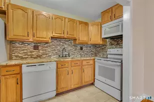 4 G Country Squire Dr, Cromwell, CT 06416 - Photo 3