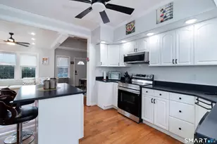 66 California St, West Haven, CT 06516 - Photo 13