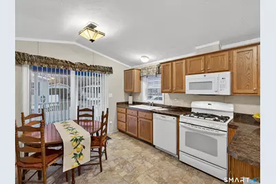 48 Linden Avenue North, Westbrook, CT 06498 - Photo 11