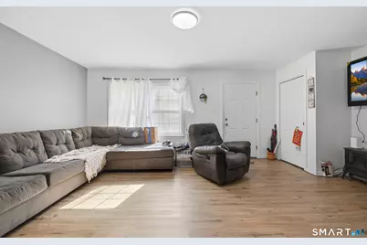 18 Division Street, Norwich, CT 06360 - Photo 31