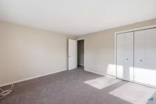 20 Kent Ct, Middletown, CT 06457 - Photo 17