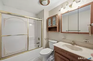 20 Kent Ct, Middletown, CT 06457 - Photo 15