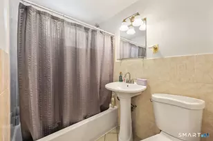 4 Hilltop Rd, New Haven, CT 06515 - Photo 25