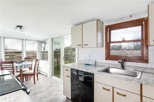 18 Thompson Ln, Old Saybrook, CT 06475 - Photo 9