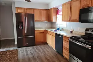 10 Elro St, Manchester, CT 06040 - Photo 3