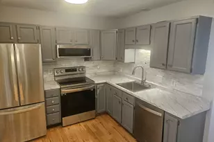 63 Webb St, Meriden, CT 06451 - Photo 3