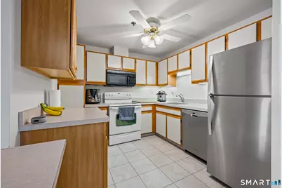 111 Dekoven Drive #703, Middletown, CT 06457 - Photo 5