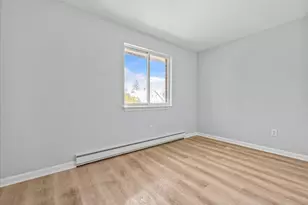 98 Carlton St, New Britain, CT 06053 - Photo 11