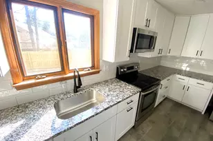 1 Burlington Rd, Farmington, CT 06085 - Photo 5