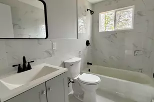 164 Sycamore St, Bristol, CT 06010 - Photo 7