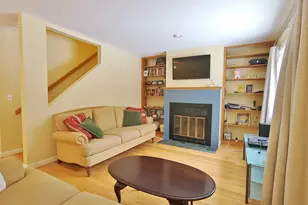 141 Courtyard Ln, Mansfield, CT 06268 - Photo 5