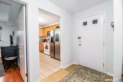 12 Hulls Highway #12, Fairfield, CT 06890 - Photo 3