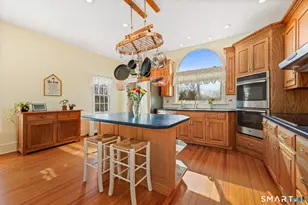 1209 Daniels Farm Rd, Trumbull, CT 06611 - Photo 15