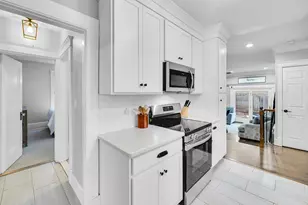 48 Woodbine St, Waterbury, CT 06705 - Photo 11