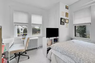 48 Woodbine St, Waterbury, CT 06705 - Photo 17