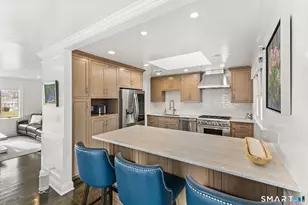 102 Soundview Dr, Stamford, CT 06902 - Photo 13