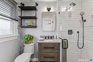 102 Soundview Dr, Stamford, CT 06902 - Photo 19