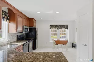 42 Dunham St, Wethersfield, CT 06109 - Photo 17