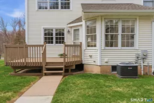 42 Dunham St, Wethersfield, CT 06109 - Photo 3