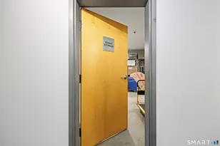 10 Ann St, Norwalk, CT 06854 - Photo 23