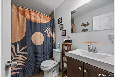 105 Pond Street, Bridgeport, CT 06606 - Photo 15