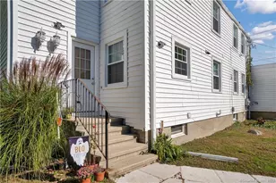 983 Black Rock Tpke, Fairfield, CT 06825 - Photo 15