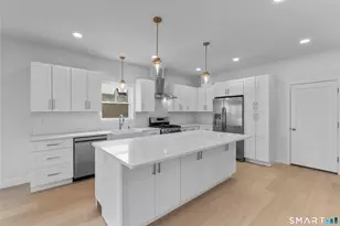 183 Vesper St, Fairfield, CT 06825 - Photo 5