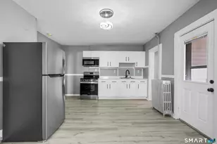 12 Newman St, Manchester, CT 06040 - Photo 5