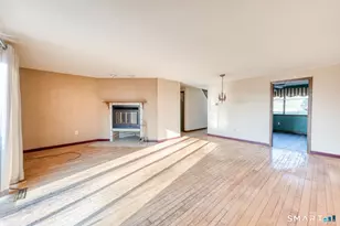 124 Skyview Dr, Cromwell, CT 06416 - Photo 9