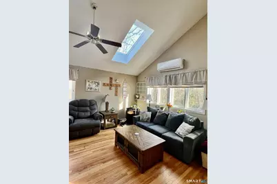 302 Cliffside Drive #+ Garage G82, Torrington, CT 06790 - Photo 3