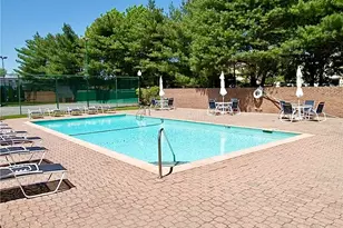 32 Regents Pk, Westport, CT 06880 - Photo 35