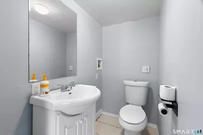 15 California Street, West Haven, CT 06516 - Photo 9